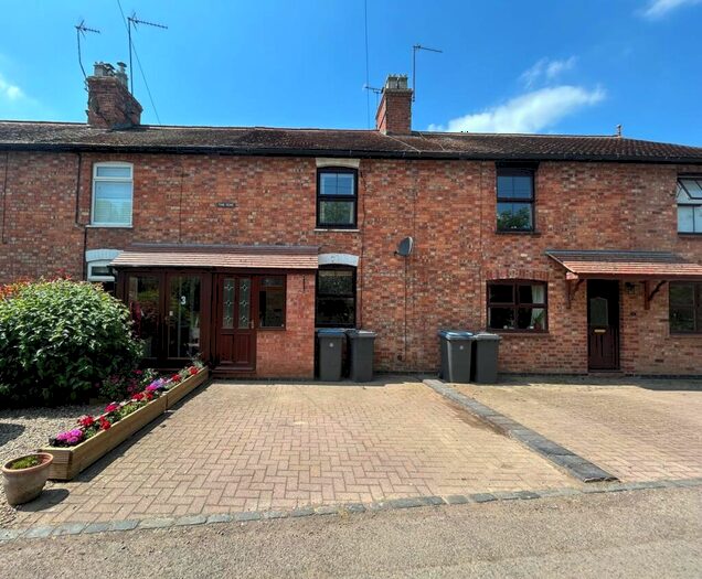 2 Bedroom Terraced House To Rent In Chapel Green, Napton, Southam, CV47