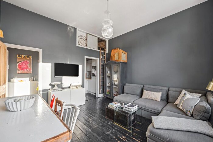 1 Bedroom Flat To Rent In Sinclair Road, London, W14