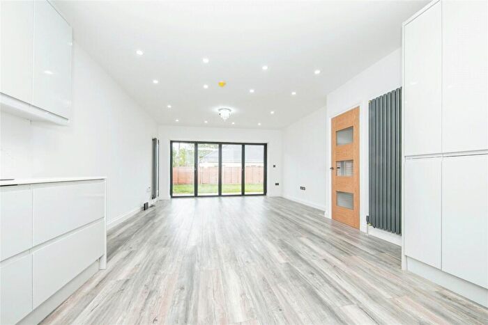 3 Bedroom Bungalow For Sale In Berechurch Road, Colchester, Essex, CO2