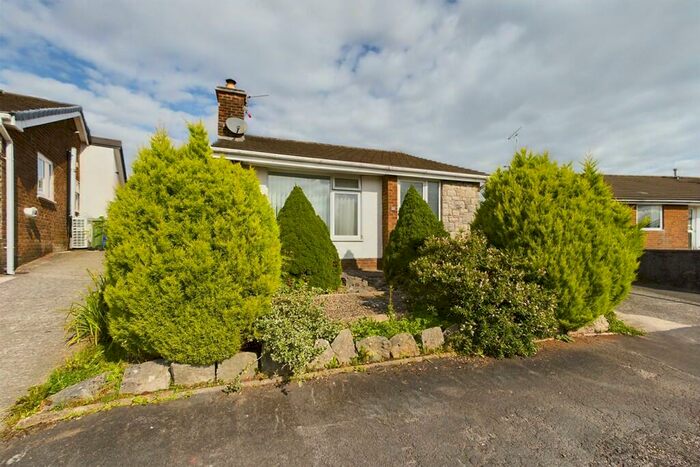 2 Bedroom Detached Bungalow To Rent In Westwood Avenue, Kendal, Cumbria, LA9
