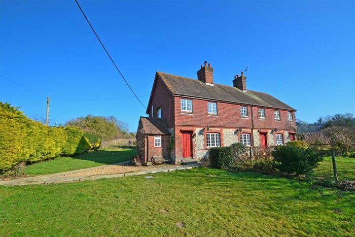 3 Bedroom Property To Rent In North Stoke, BN18