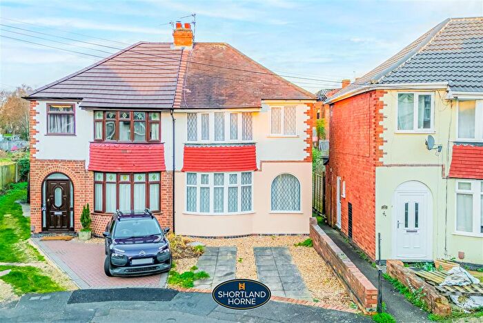 3 Bedroom Semi Detached House To Rent In Hollow Crescent, Radford, Coventry, CV6