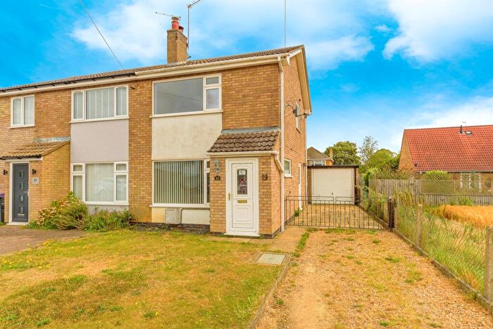 2 Bedroom Semi-Detached House For Sale In Cloven Ends, Langtoft, Peterborough, PE6