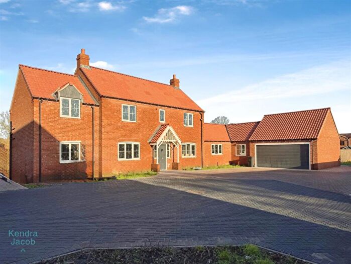 5 Bedroom House For Sale In Church Street, Beckingham, Doncaster, DN10
