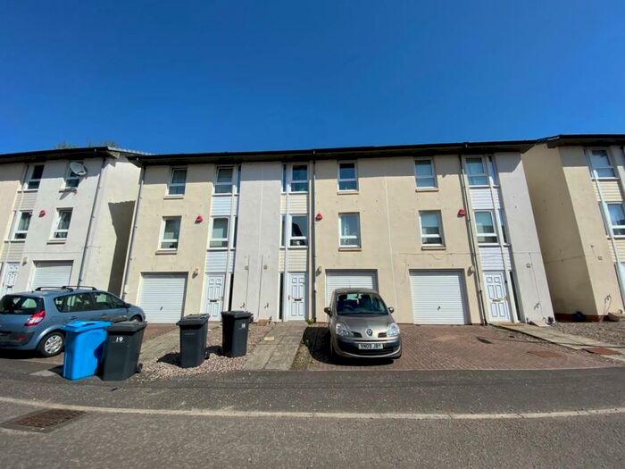4 Bedroom House To Rent In Friary Gardens, Dundee, DD2