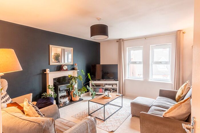 2 Bedroom Flat For Sale In New Charlton Way, Cribbs Causeway, Bristol, BS10