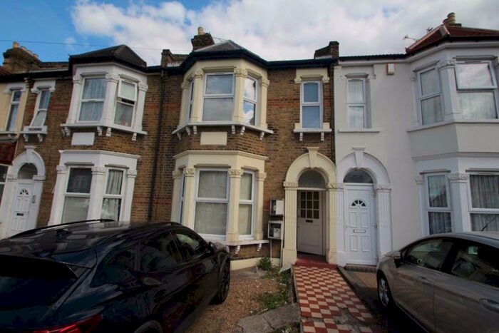 1 Bedroom Flat To Rent In Thorold Road, Ilford, IG1