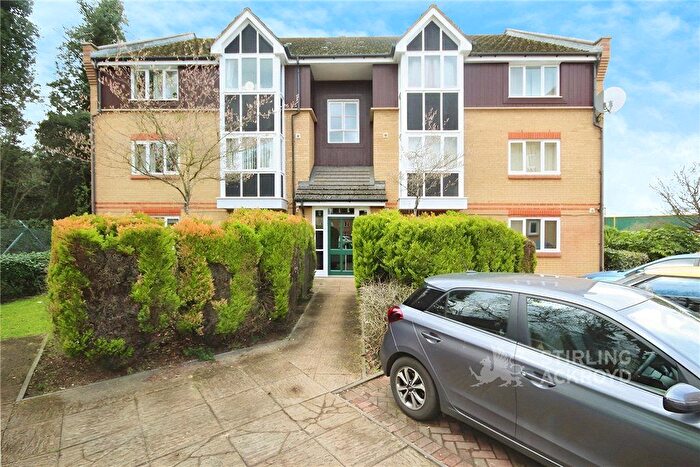 2 Bedroom Flat To Rent In Faraday Road, Guildford, Surrey, Uk, GU1