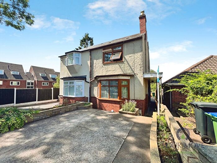 4 Bedroom Semi Detached House For Sale In Birch Road, Oldbury, West Midlands, B68