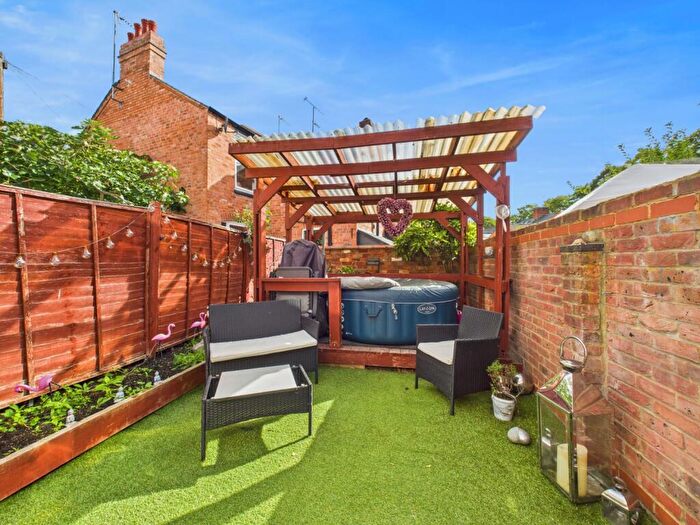 2 Bedroom Terraced House To Rent In Victoria Gardens, Northampton, NN1