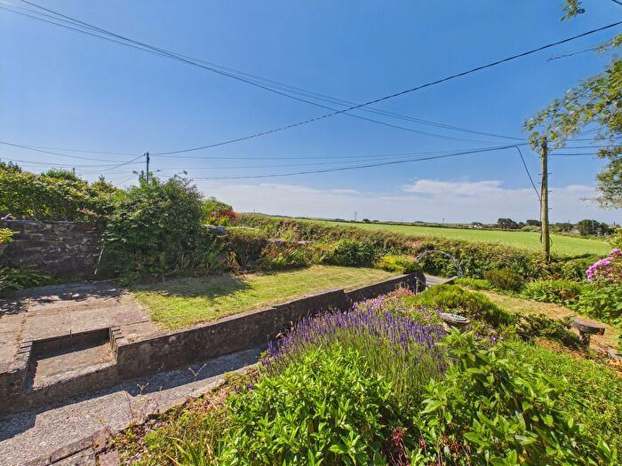 3 Bedroom Property For Sale In Stithians Row, Redruth, Delightful Cottage, TR16