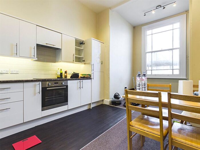 4 Bedroom Apartment To Rent In Brunswick Place, Hove, East Sussex, BN3