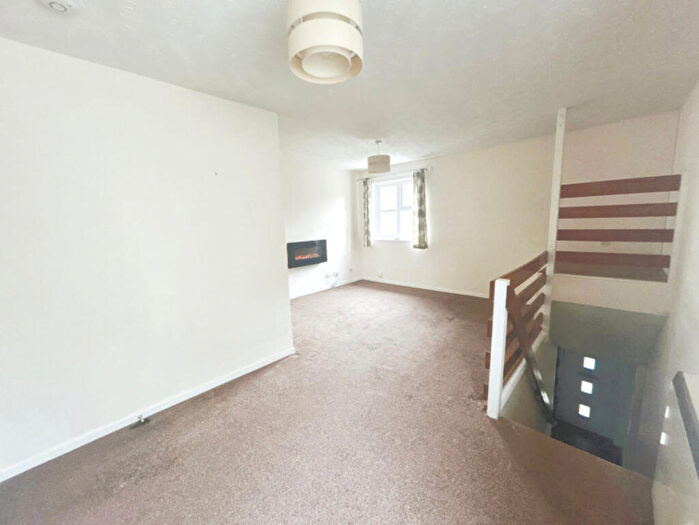 1 Bedroom Apartment For Sale In Truro Drive, Plymouth, PL5