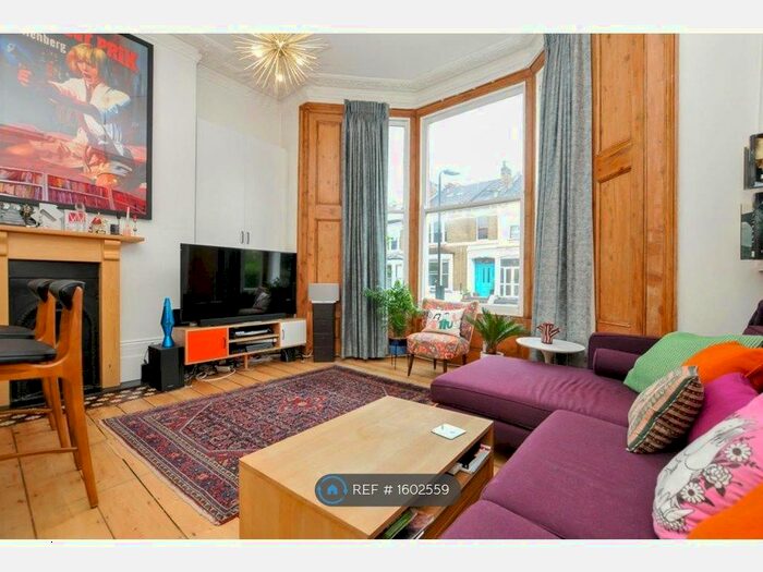 2 Bedroom Flat To Rent In Alkham Road, London, N16