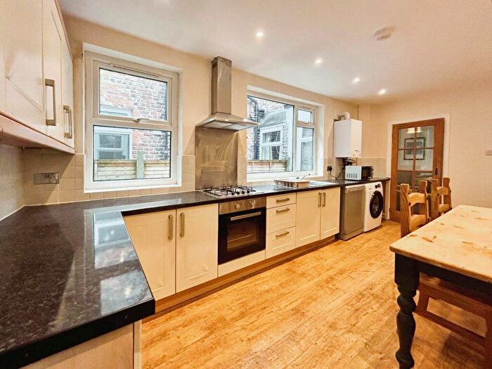 4 Bedroom Terraced House To Rent In Richmond Road, Manchester, Greater Manchester, M14