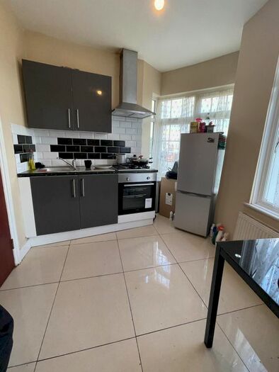 1 Bedroom Studio To Rent In Spring Grove Road, Hounslow TW3