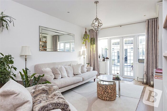 2 Bedroom End Of Terrace House For Sale In Gay Gardens, Dagenham, Barking And Dagenham, RM10