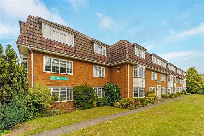 2 Bedroom Flat To Rent In Chessington Road, Epsom, KT17
