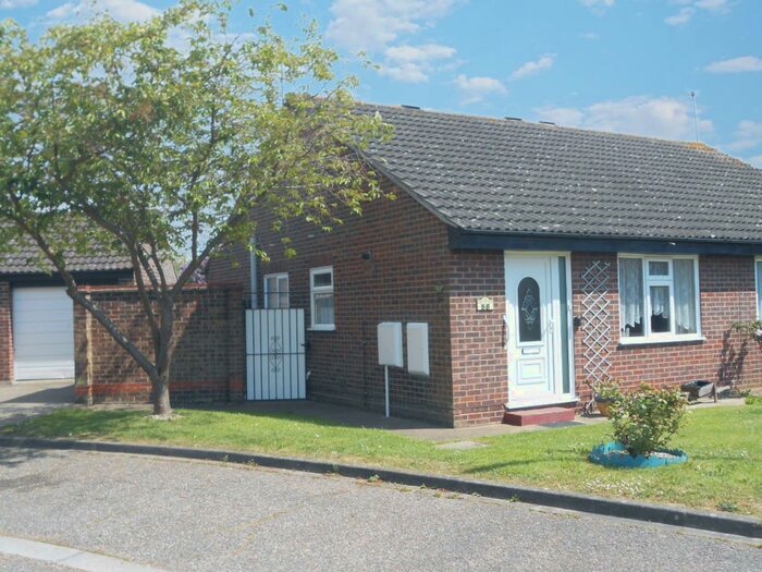 2 Bedroom Semi-Detached Bungalow To Rent In Dixon Avenue, Clacton-on-Sea, CO16