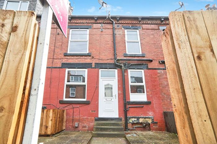 2 Bedroom Terraced House For Sale In Cecil Mount, Leeds, LS12