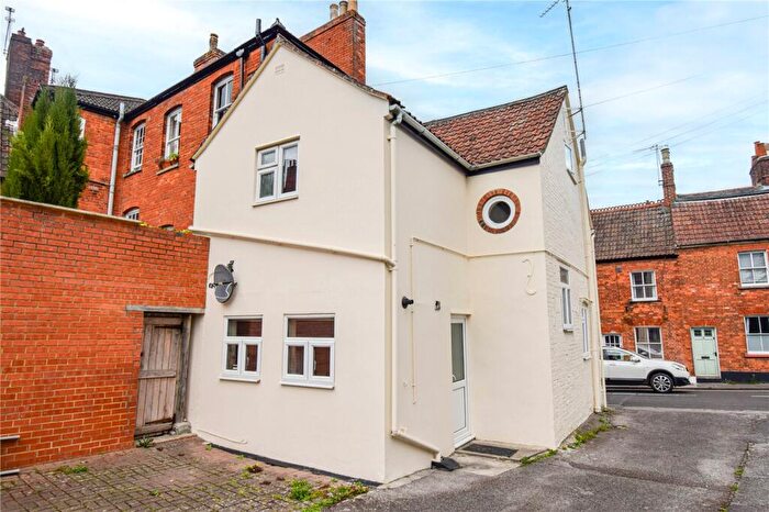 2 Bedroom End Of Terrace House For Sale In Bridewell Street, Devizes, Wiltshire, SN10