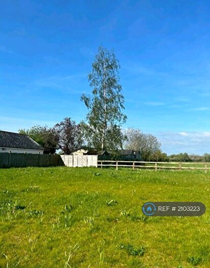 3 Bedroom Semi-Detached House To Rent In Broad Town, Broad Town, Swindon, SN4