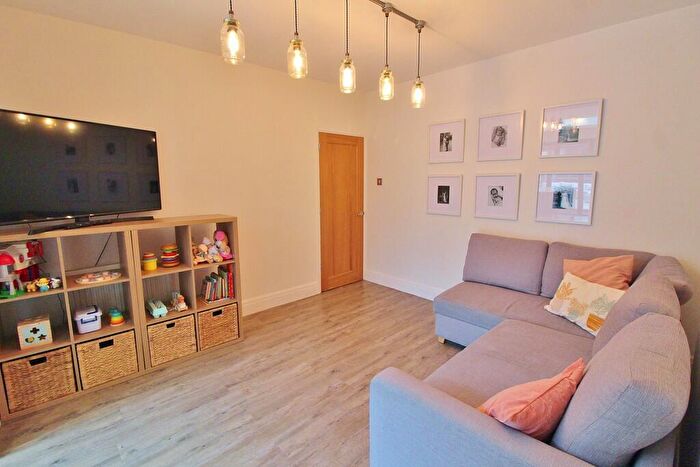 3 Bedroom Terraced House For Sale In Kensington Road, Copnor, PO2