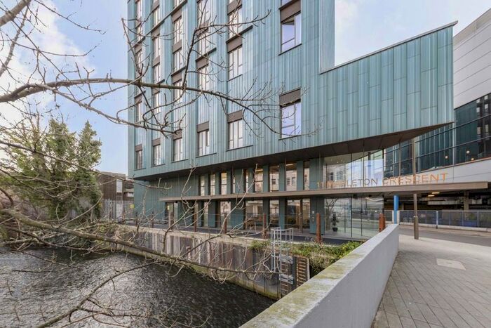 3 Bedroom Flat To Rent In Mapleton Crescent, London SW18