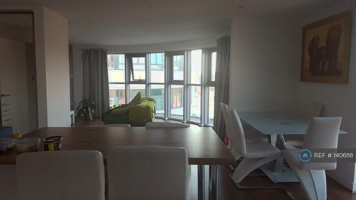 3 Bedroom Flat To Rent In Bloomsbury Court, Nottingham, NG1