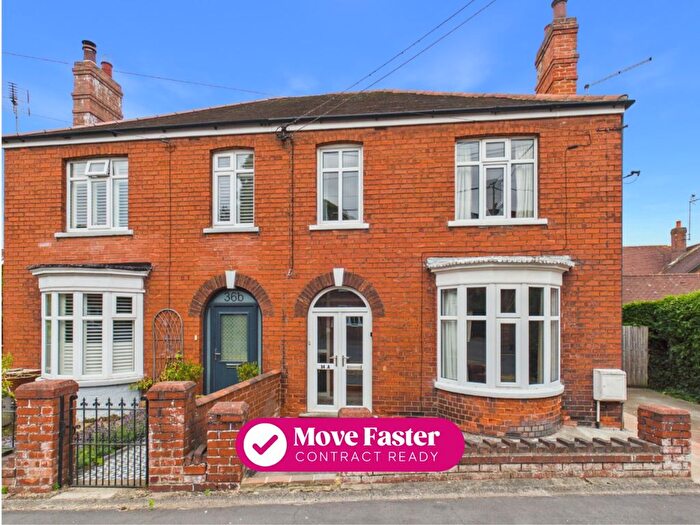 4 Bedroom Semi-detached House For Sale In Barton-Upon-Humber, Lincolnshire, DN18