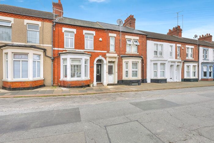 2 Bedroom Terraced House For Sale In Balmoral Road, Northampton, NN2