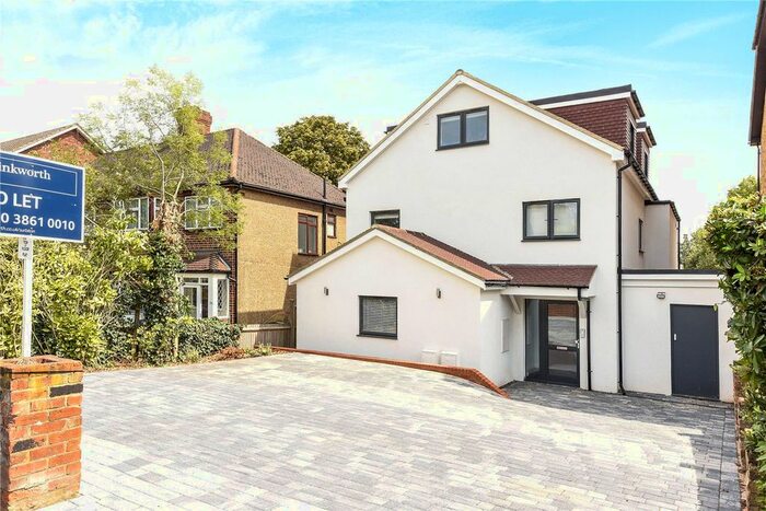 1 Bedroom Flat To Rent In Hook Road, Surbiton, KT6