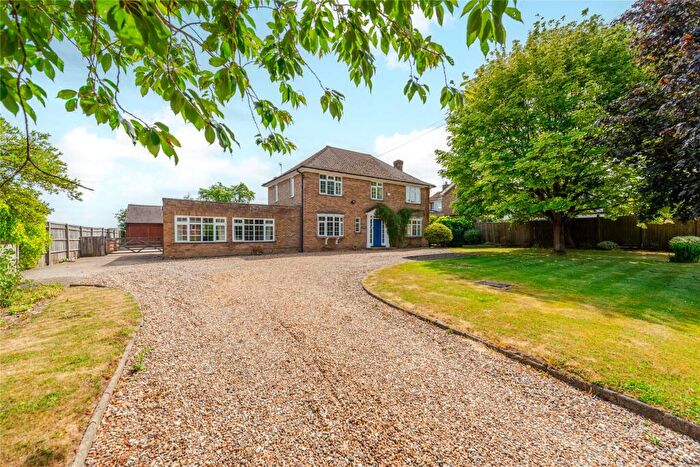 4 Bedroom Detached House For Sale In Henton, Chinnor, Oxfordshire, OX39