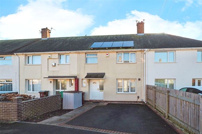 3 Bedroom Terraced House For Sale In Manesty Crescent, Clifton, Nottingham, NG11