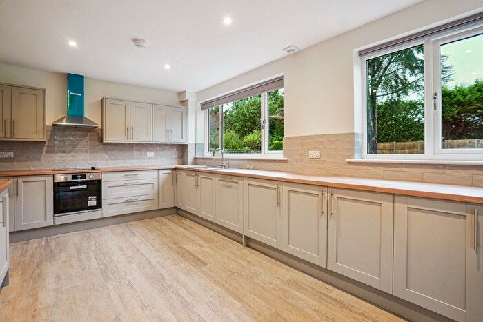 5 Bedroom Detached House To Rent In Foley Close, Beaconsfield, Buckinghamshire, HP9