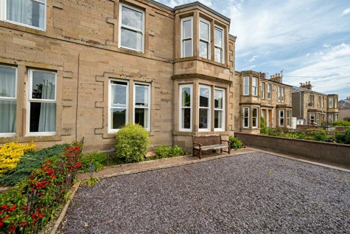 3 Bedroom Semi-Detached House For Sale In Abbortsford Grove, Kelso, TD5