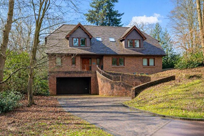 5 Bedroom Detached House For Sale In Oaklands Rise, Welwyn, AL6