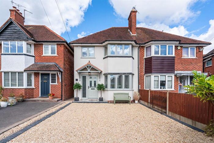 3 Bedroom Semi Detached House To Rent In Slater Road, Bentley Heath, Solihull, B93