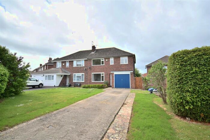 3 Bedroom Semi-Detached House To Rent In Ashwood Way, Hucclecote, Gloucester, GL3