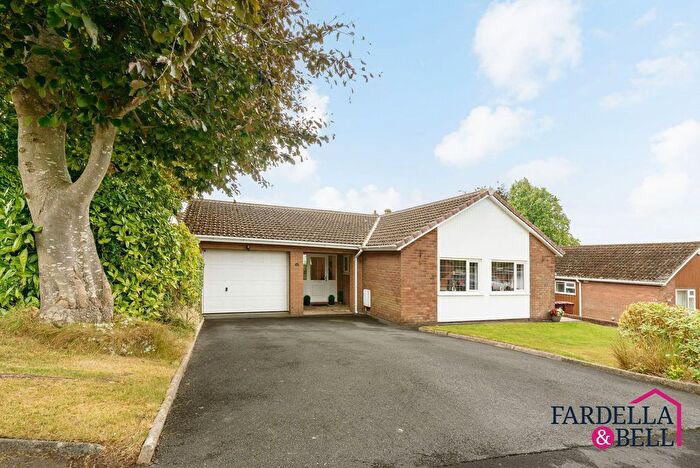 3 Bedroom Detached House For Sale In Woodlands Grove, Padiham, BB12