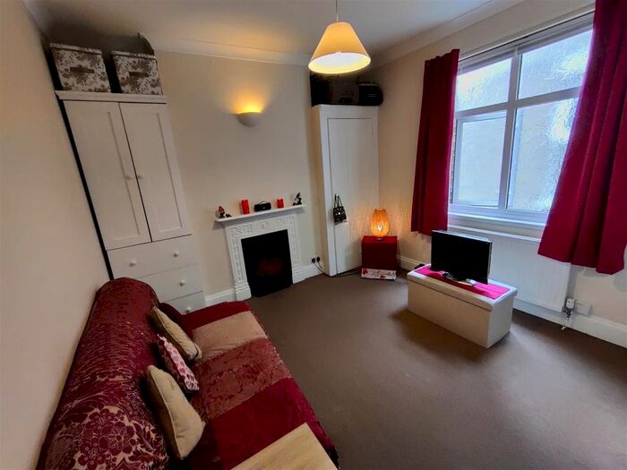 Studio To Rent In Belmont Road, Wallington, SM6