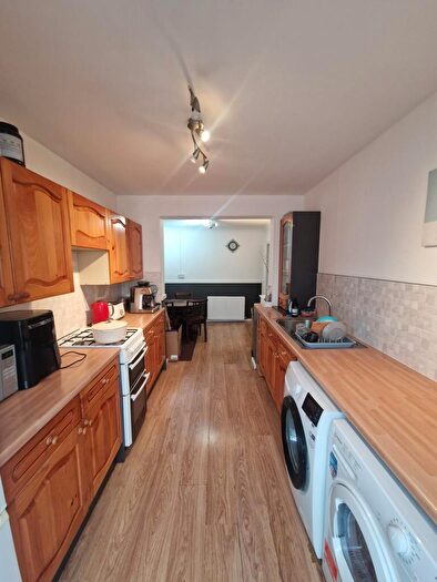 2 Bedroom Terraced House To Rent In Hunters Square, Dagenham, RM10