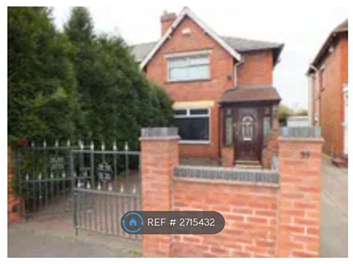 4 Bedroom Semi-Detached House To Rent In Lane Avenue, Walsall, WS2
