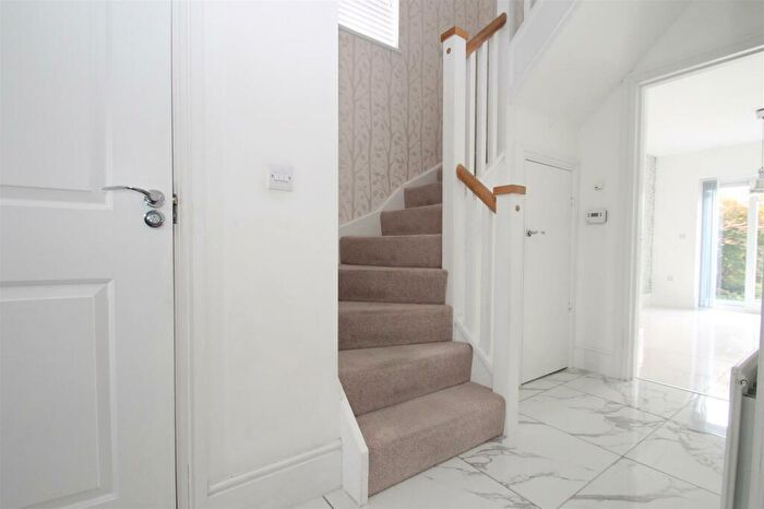 4 Bedroom Detached House For Sale In Albion Drive, Larkfield, Aylesford, ME20