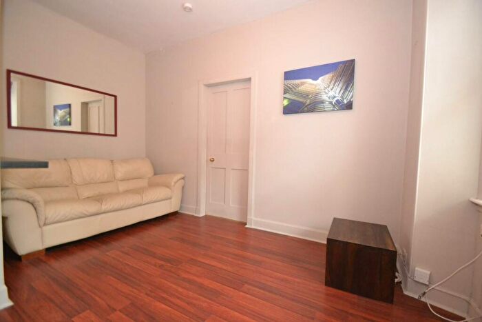 1 Bedroom Flat To Rent In Meadowbank, Meadowbank, Edinburgh, EH8