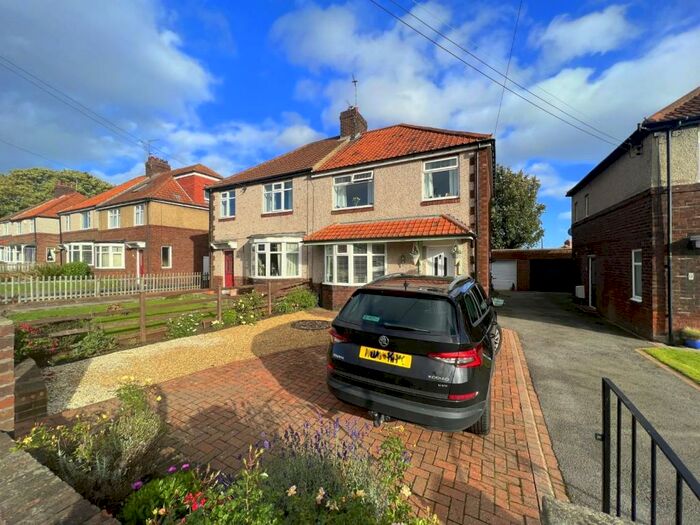 4 Bedroom Semi Detached House For Sale In 6 Elmway, Hilda Park, Chester