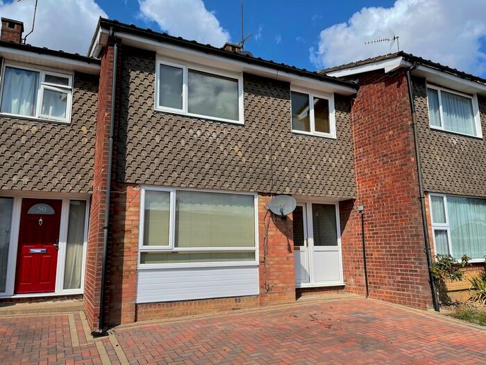 3 Bedroom Terraced House To Rent In Barnard Road, Chelmsford, Essex, CM2