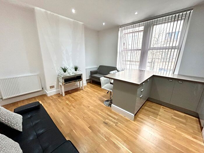 1 Bedroom Property To Rent In West Bute Street, Caerdydd, CF10