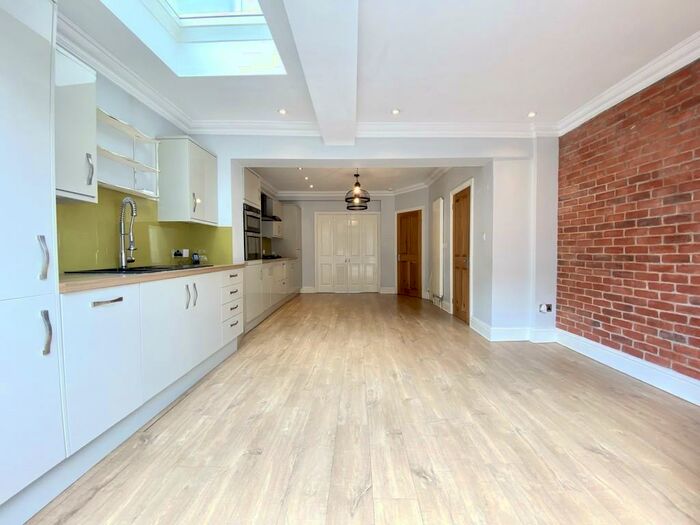 4 Bedroom Terraced House To Rent In Bedminster, Exmoor Street, BS3