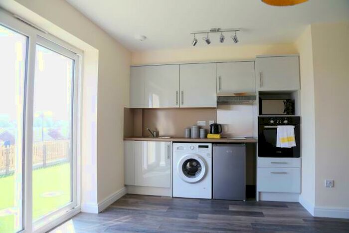 1 Bedroom Flat To Rent In Wern Terrace, Port Tennant, Swansea, SA1